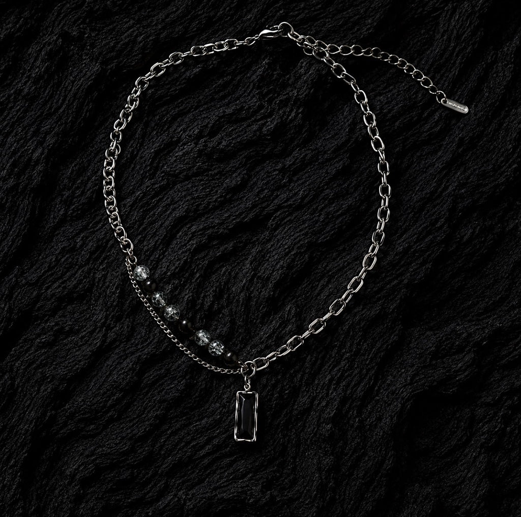 NIOR ECLIPSE NECKLACE