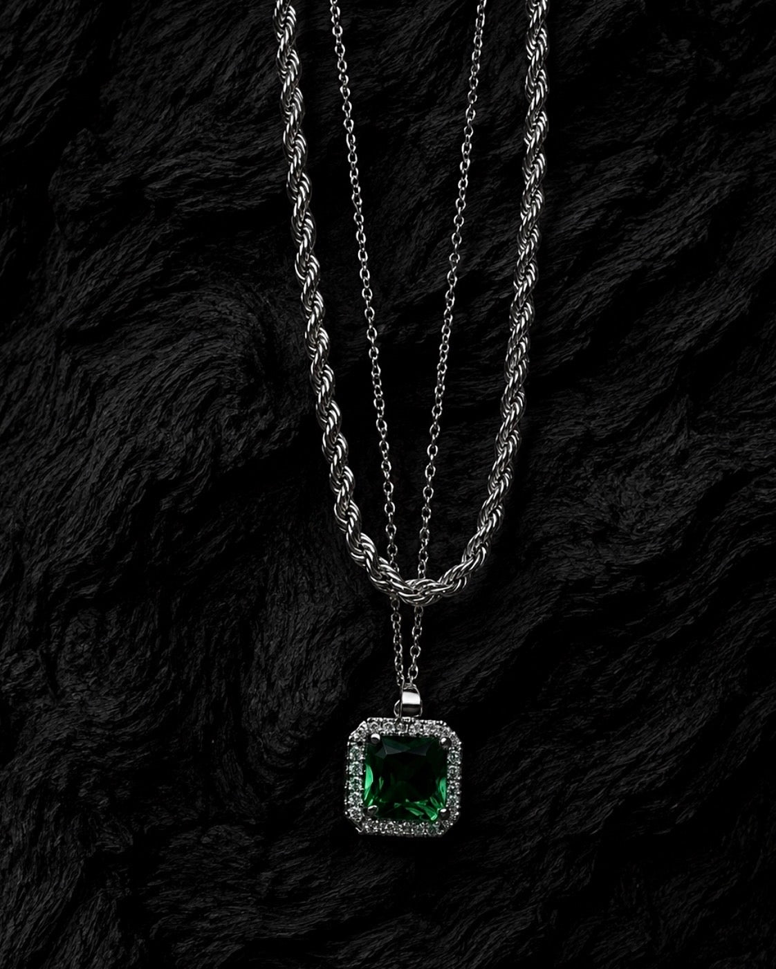 ROPE CHAIN WITH GREEN SQUARE EMERALD PENDANT