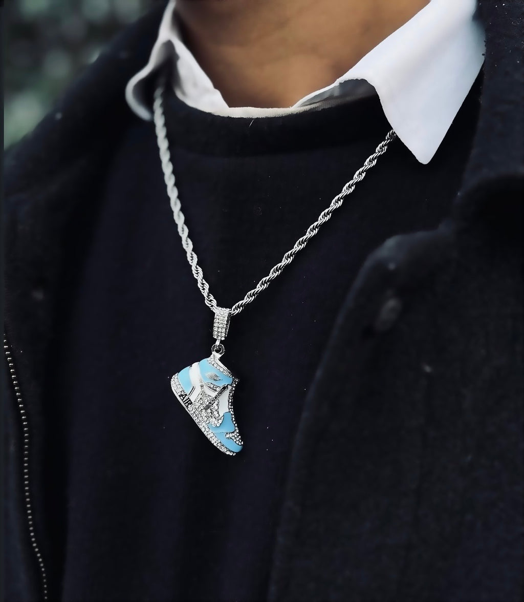 BLINKING SNEAKERS PENDANT WITH CHAIN