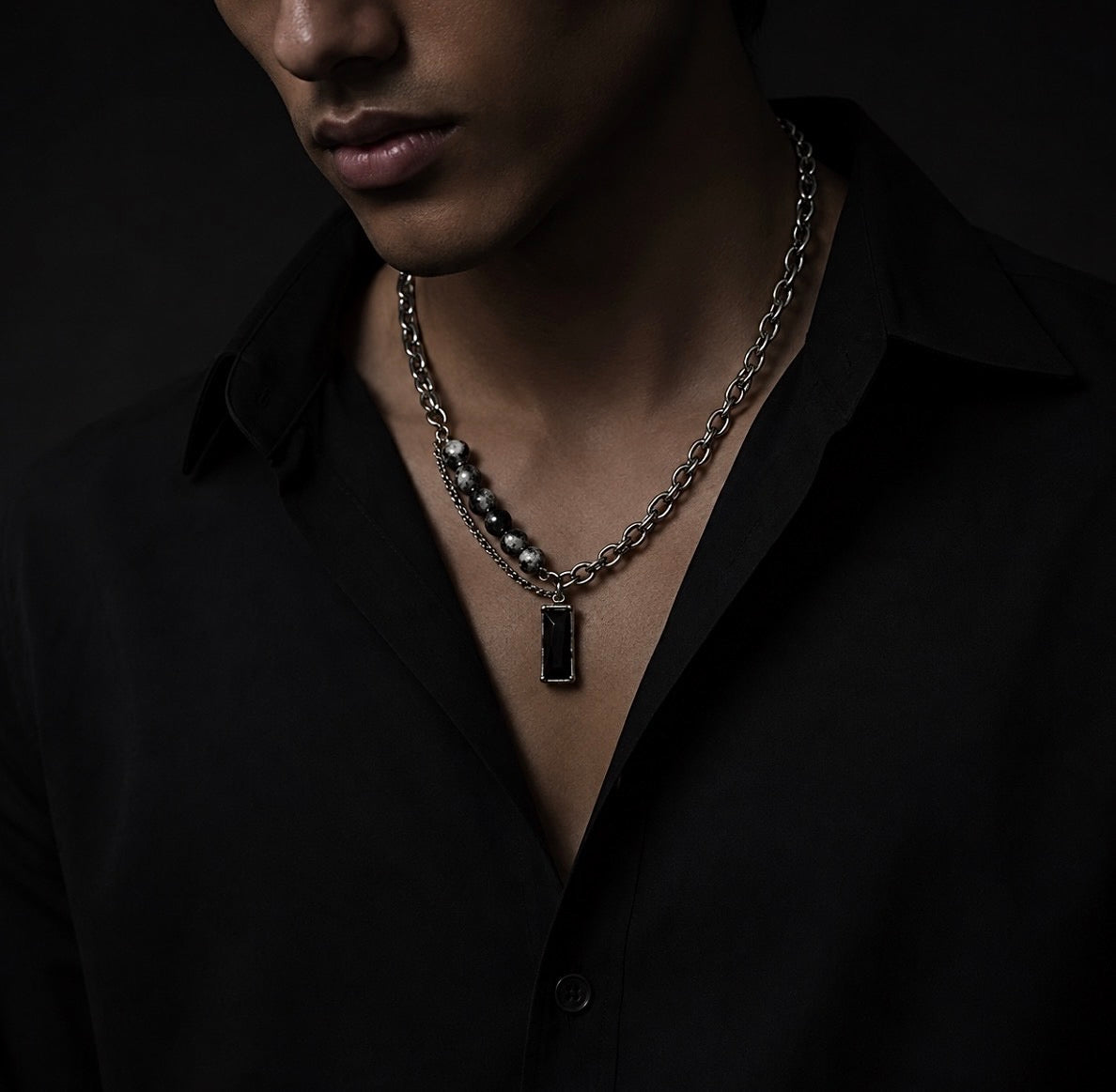 NIOR ECLIPSE NECKLACE