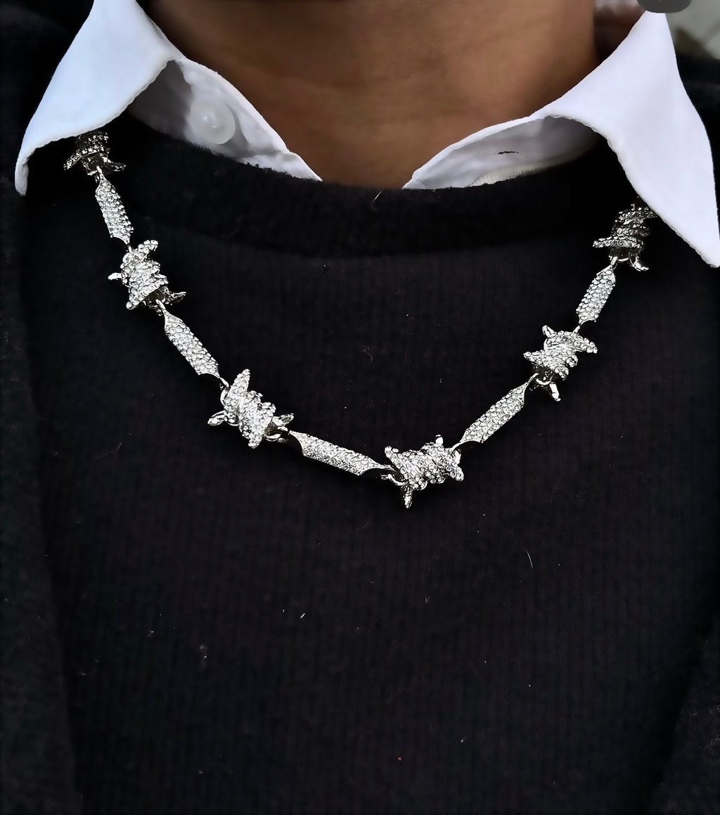 ICEDOUT LINK TRAP NECKLACE